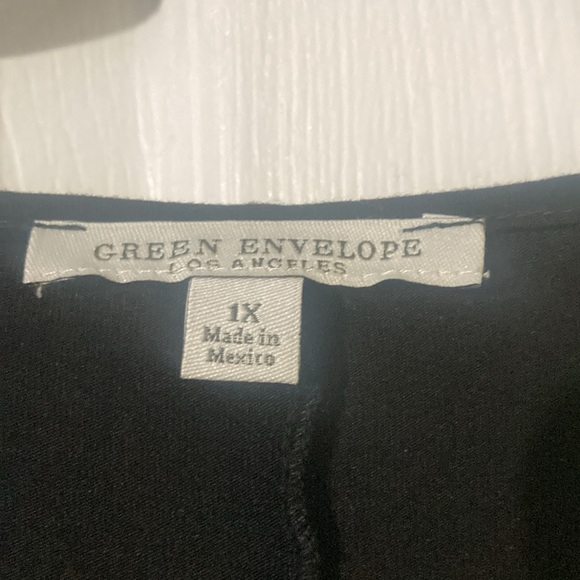 Green Envelope Top Size 1X - Picture 2 of 6